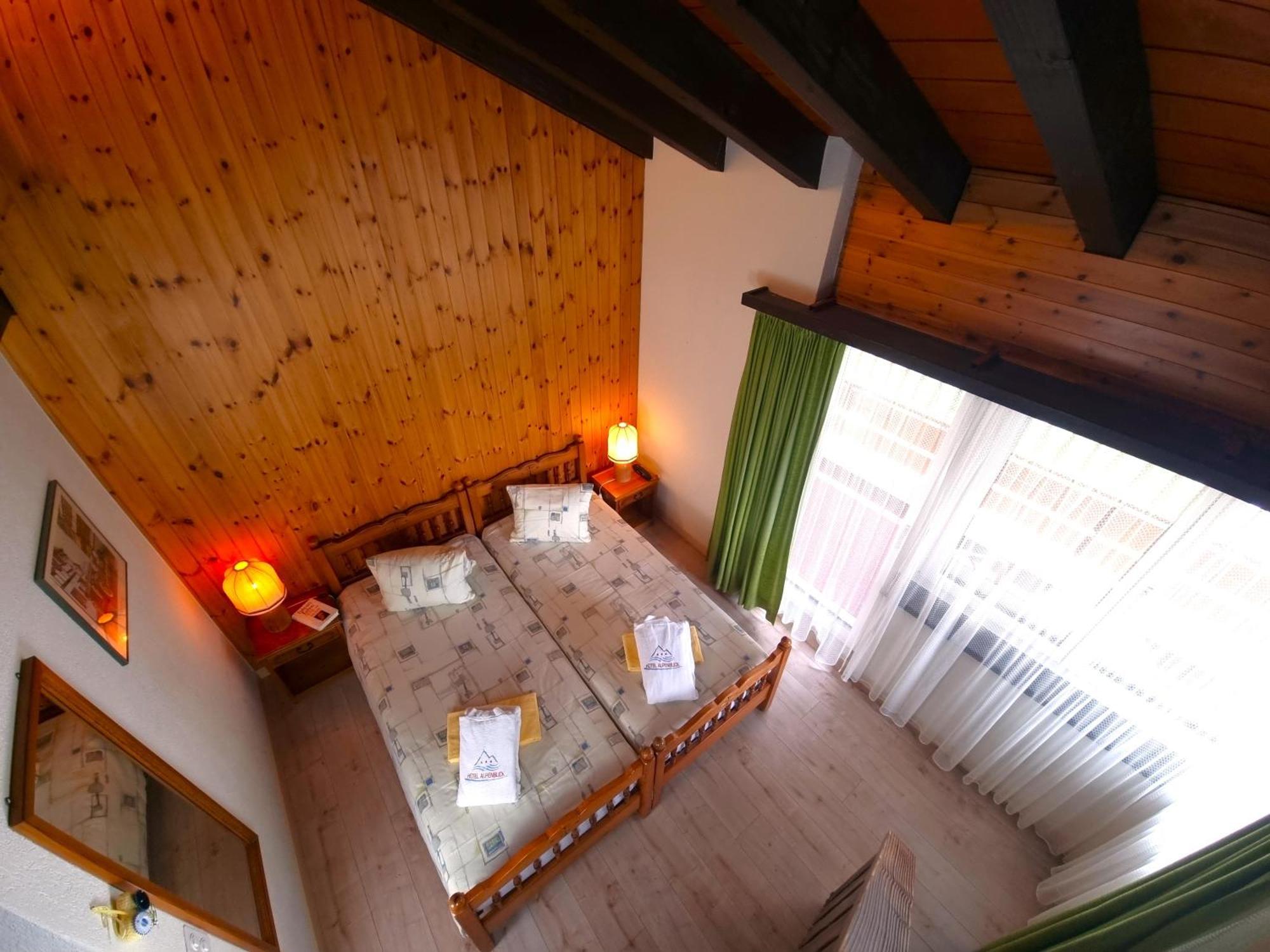 Hotel Alpenblick-Leukerbad-Therme Pokoj fotografie