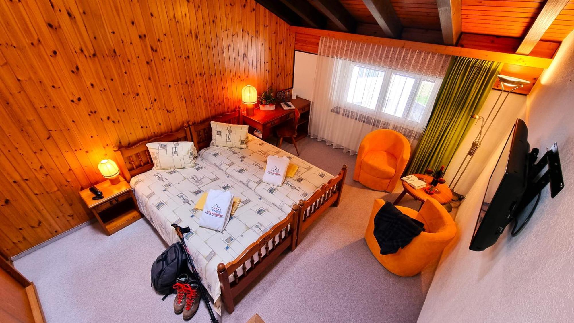 Hotel Alpenblick-Leukerbad-Therme Pokoj fotografie