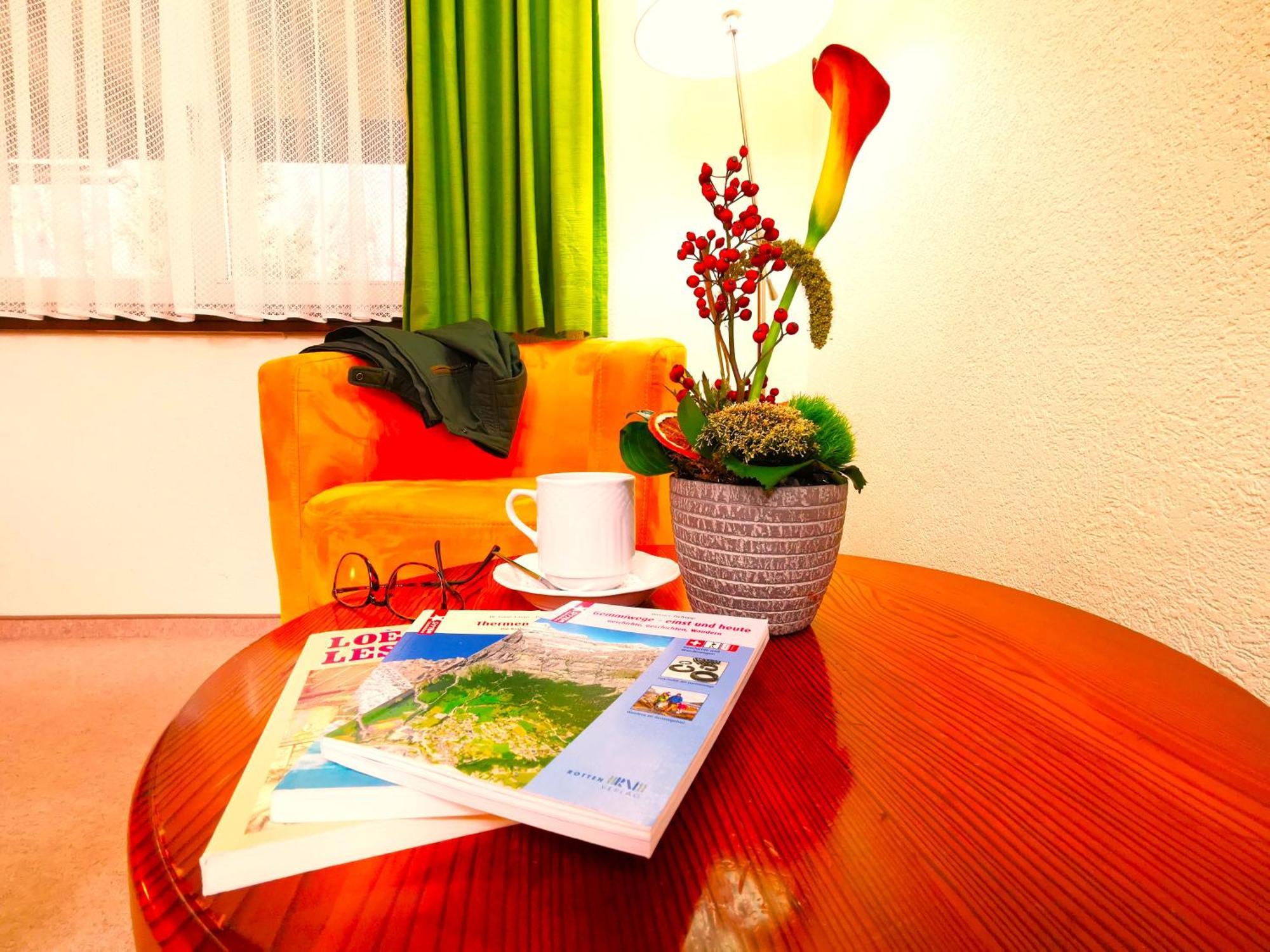 Hotel Alpenblick-Leukerbad-Therme Pokoj fotografie
